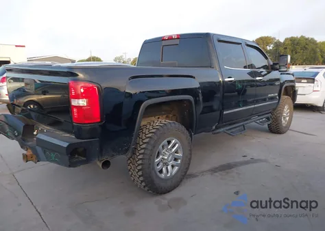 2016 GMC Sierra 2500Hd Denali z USA, uszkodzony, nr VIN 1GT12UE80GF208374